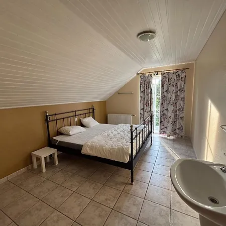 In With Sauna & Garden * 로버트빌