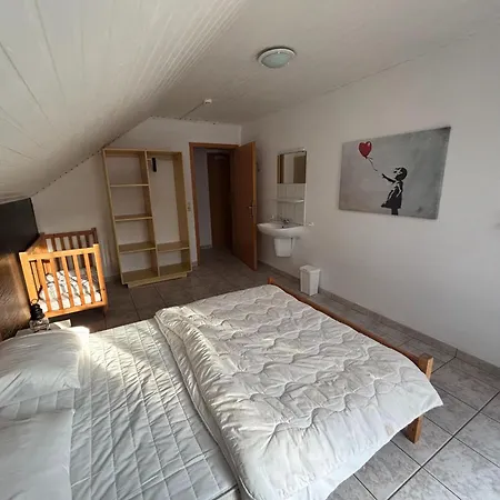 In With Sauna & Garden Semesterbostad
