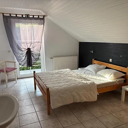 In With Sauna & Garden Robertville